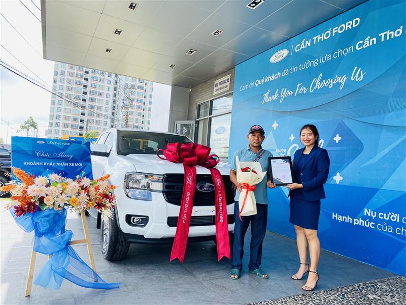 Ranger XLS MT Trắng về Hậu Giang